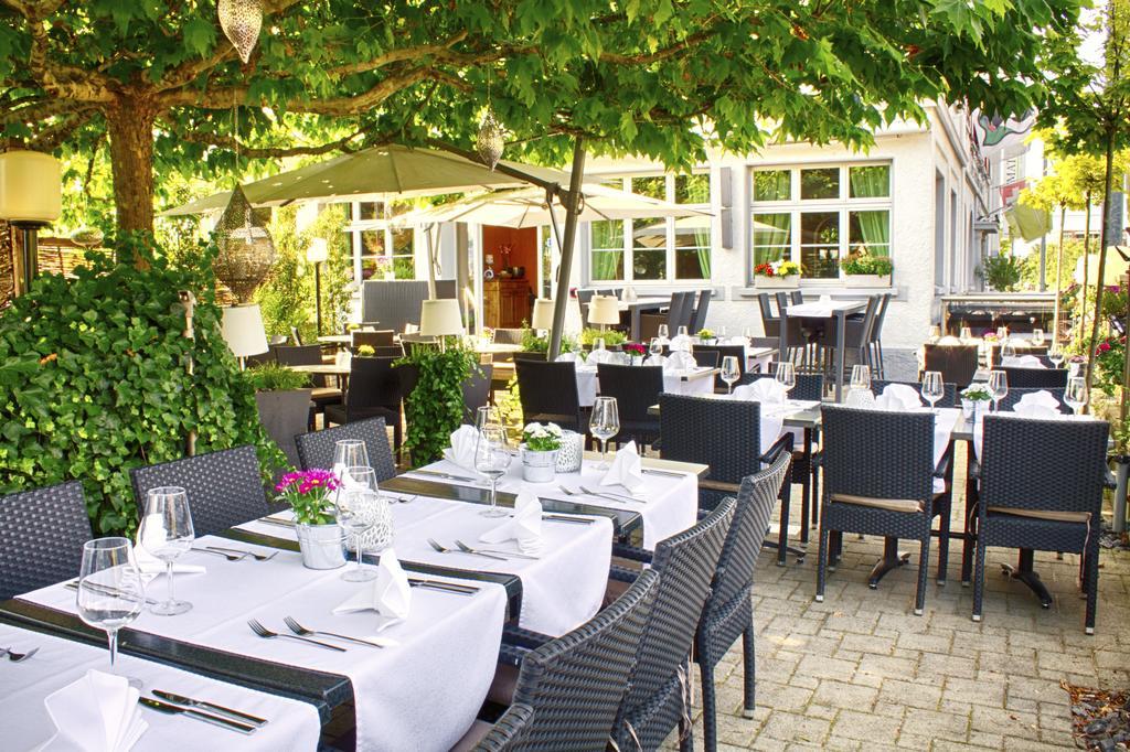 Hotel & Restaurant Hofmatt Muenchenstein Exterior photo
